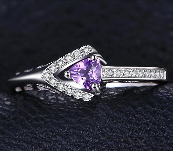 Ring : R4055C